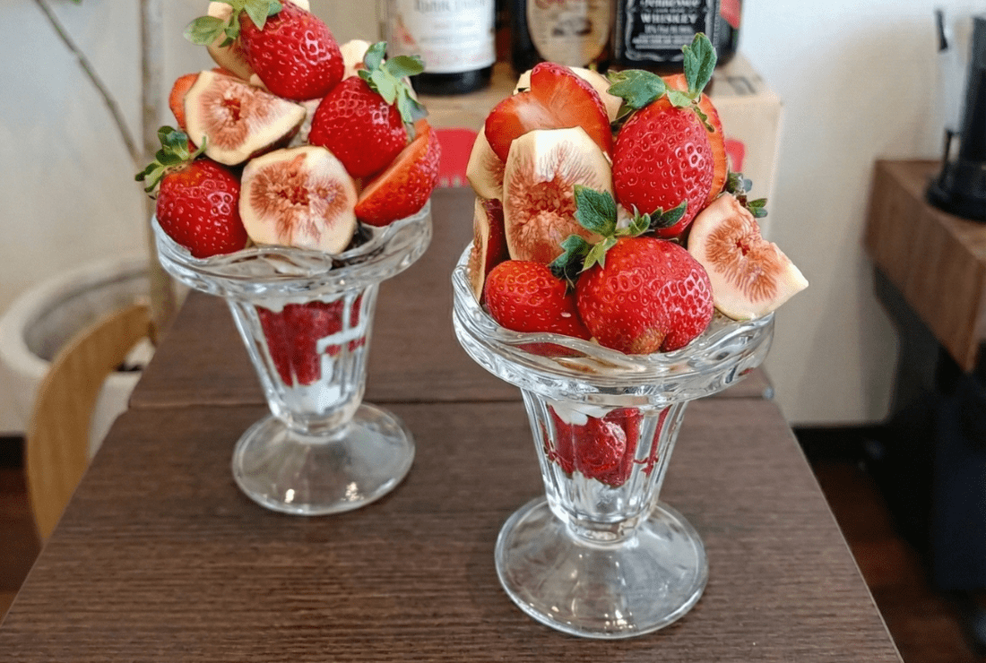 ベルガモットより冬季の苺パフェ開始のお知らせ